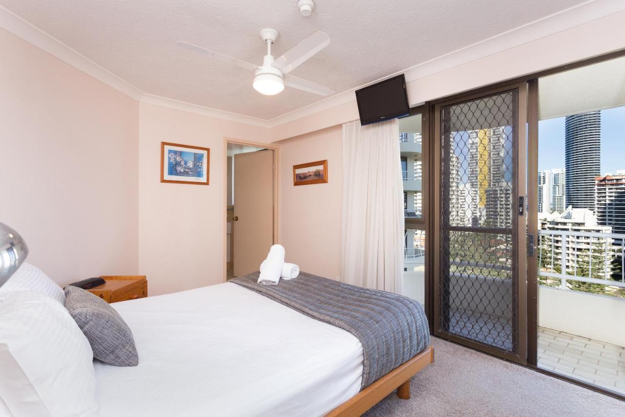 คาปรีคอร์เนียอพาร์ตเมนท์ Aparthotel โกลด์โคสต์ ภายนอก รูปภาพ