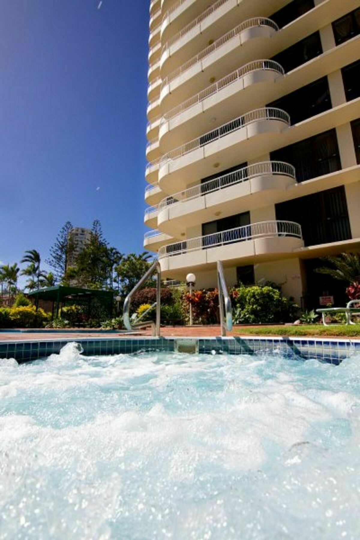 คาปรีคอร์เนียอพาร์ตเมนท์ Aparthotel โกลด์โคสต์ ภายนอก รูปภาพ