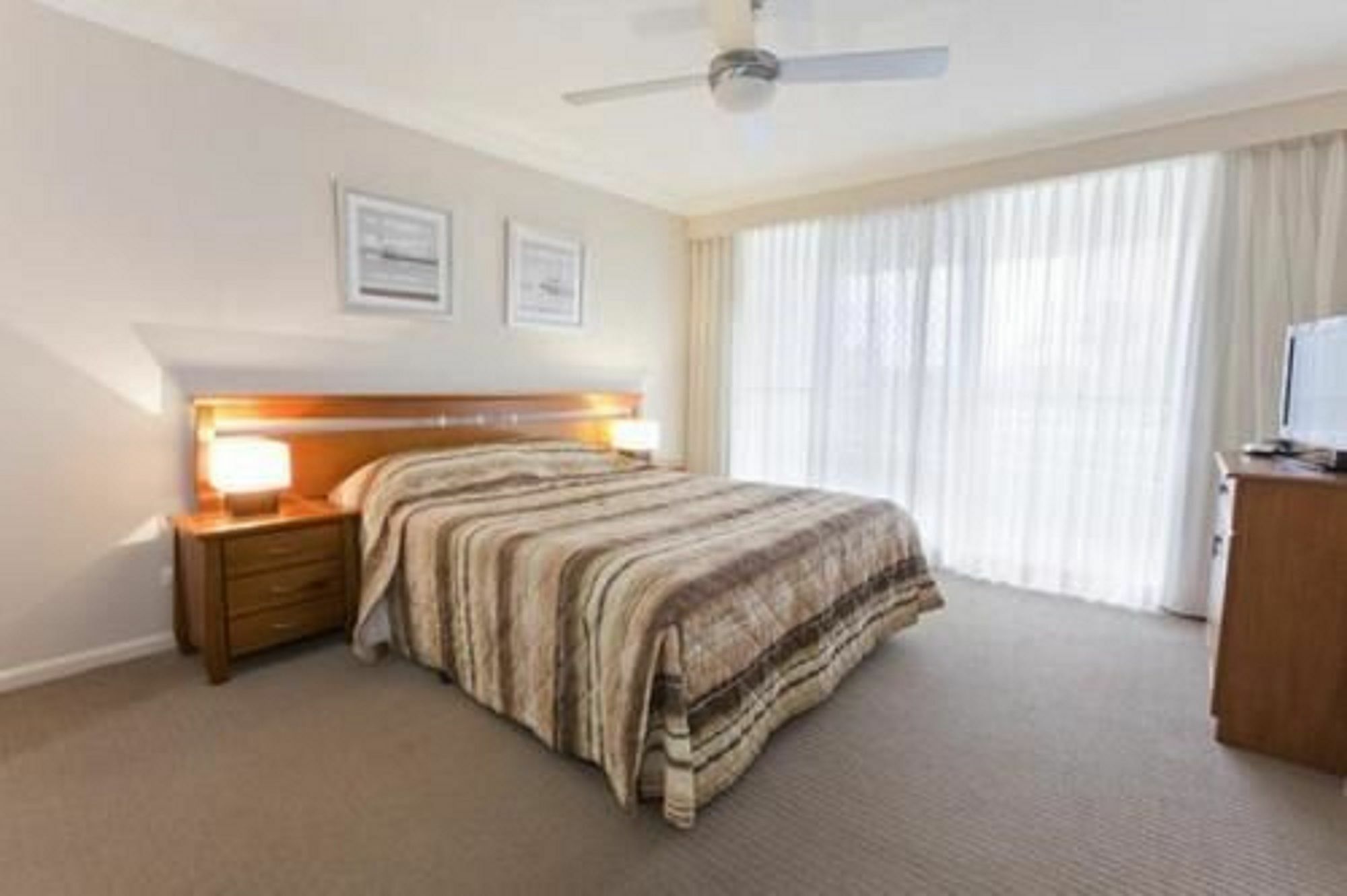 คาปรีคอร์เนียอพาร์ตเมนท์ Aparthotel โกลด์โคสต์ ภายนอก รูปภาพ