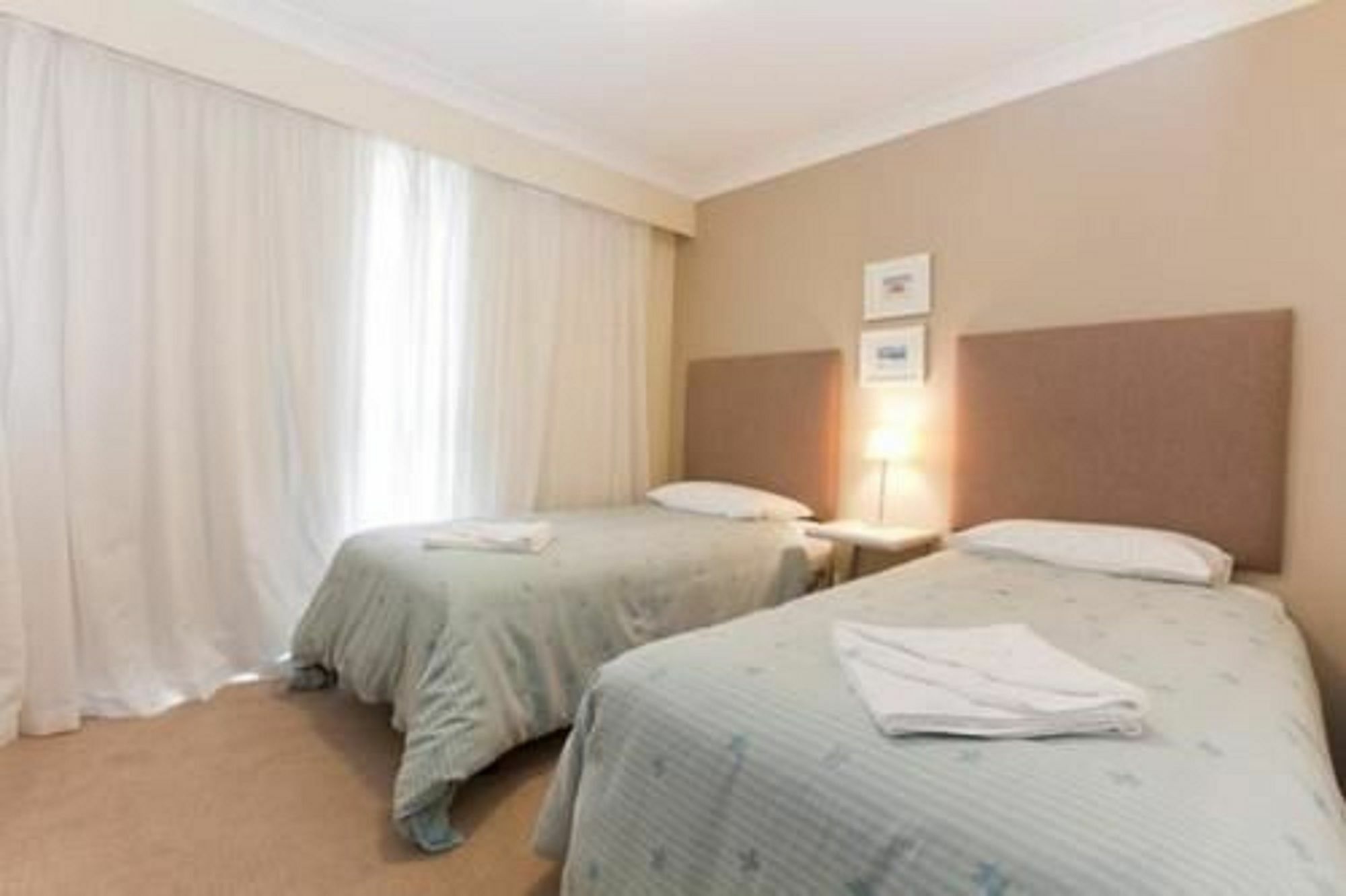 คาปรีคอร์เนียอพาร์ตเมนท์ Aparthotel โกลด์โคสต์ ภายนอก รูปภาพ